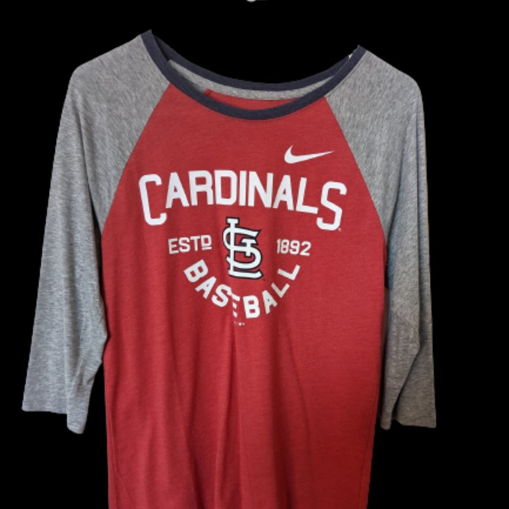 LIKE NEW Women's Nike St Louis Cardinals Raglan Top Medium